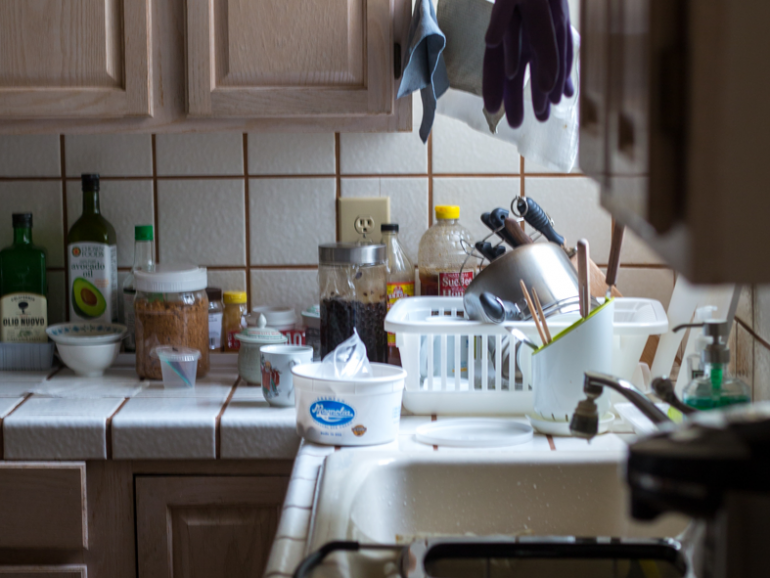Benefits of Decluttering Your Home